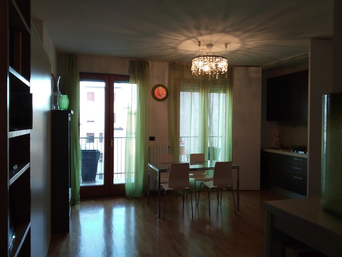 Kibilu - Via Vignola - Porta Romana - Universita Bocconi Milaan Buitenkant foto